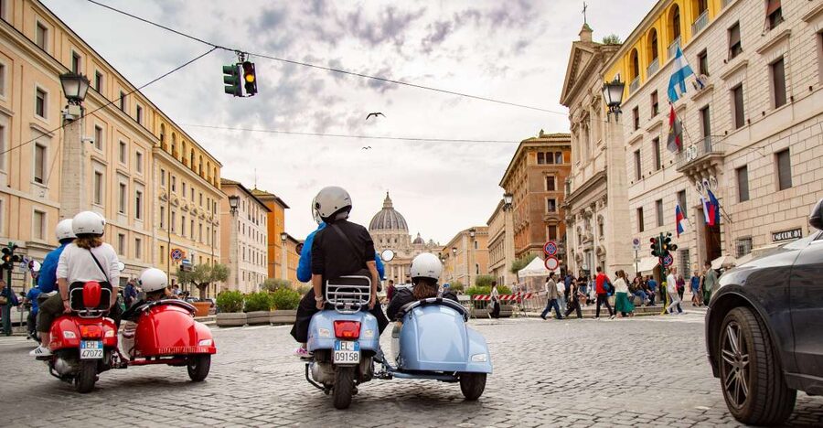 Afternoon Vespa Sidecar Tour with Gourmet Gelato Stop - Why a Vespa sidecar makes Rome feel different