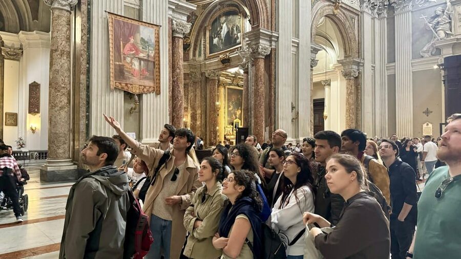 Alternative Walking Tour of Rome's City Center & Hidden Gems - Why this Rome walk feels different from a typical sightseeing circuit