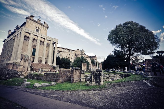 Ancient Rome Guided Tour: Colosseum, Forum and Palatine - Arch of Constantine: the short stop that helps you connect the dots