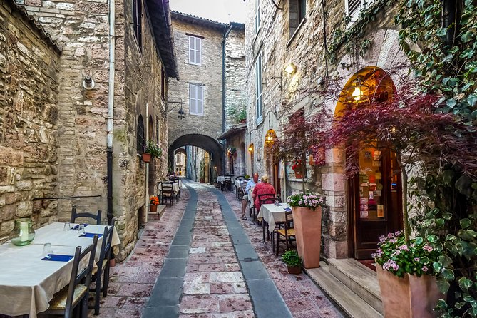 Assisi and Orvieto Guided Day Tour from Rome with Lunch - Lunch by Lake Trasimeno and how to handle the “extra cost” gap