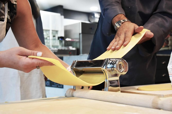 Become a Masterchef in Rome: Pasta, Ravioli and Tiramisù Class - Roman Sauces Pairing: Cacio e Pepe, Carbonara, and the Logic Behind Them