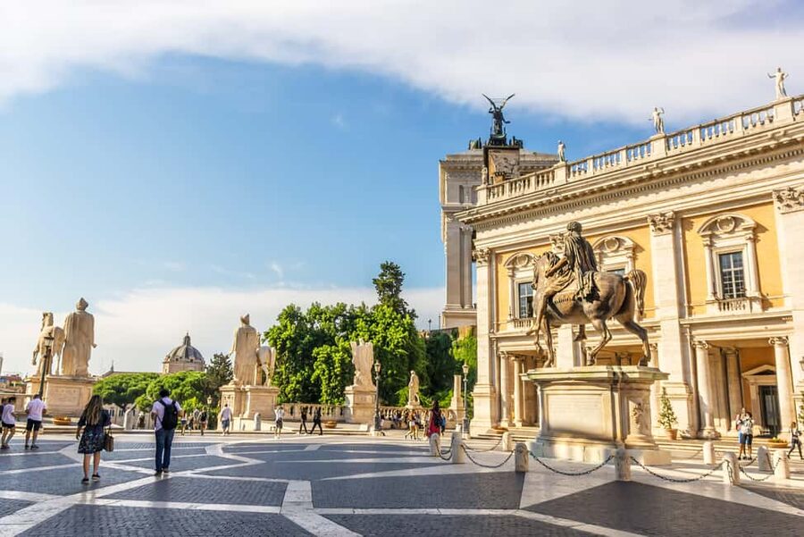 Capitoline Museum English Guided Tour & skip the line ticket - Skip-the-line entry and how the 90-minute guided tour feels in real life