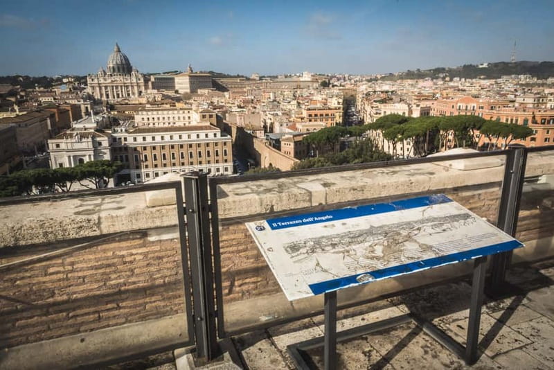 Castel Sant'Angelo Skip-the-Line Entry & Optional Audioguide - Papal residence rooms, fortress cells, and what the building used to do