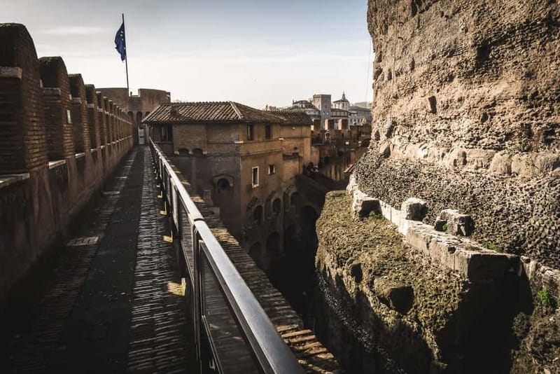 Castel Sant'Angelo Skip-the-Line Entry & Optional Audioguide - Art and frescoes: Renaissance and Baroque in a fortress body