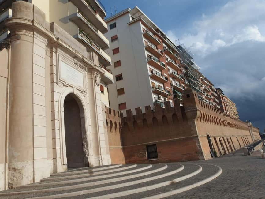 Civitavecchia: Historical and Culinary Walking Tour - Pizza, bruschetta, cheese, cold cuts, and pastry sweets