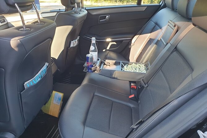 Civitavecchia Private Transfer: Civitavecchia Port to Rome - Your Private Ride: Up to 8 Passengers, Real Luggage Rules