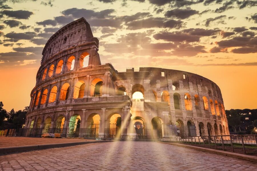 Colosseum by Evening Guided Tour with Optional Arena Access - What to wear and what to bring (and what the Colosseum won’t allow)