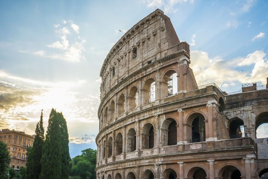 Colosseum Express Tour with Local Guide - Guide quality and English: when the hour feels tight