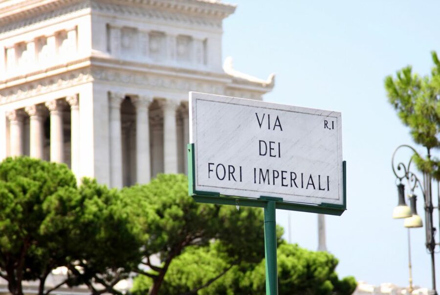 Colosseum Guided Tour: Hotel Transport included - Palatine Hill: Panoramic Views and the Founding Myths Angle