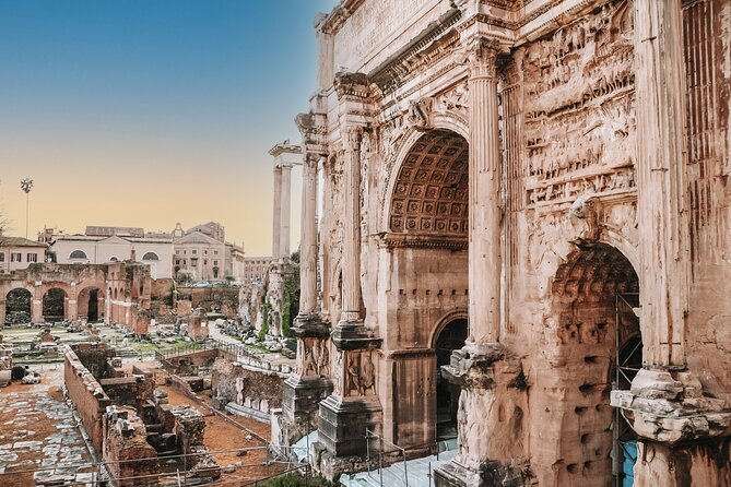 Colosseum, Palatine Hill and Roman Forum with Guided Tour - Where to meet and how the tour ends so you can keep going