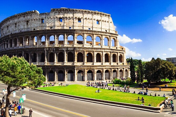 Colosseum, Roman Forum, Palatine Guided Tour or AudioGuide Option - Entering the Colosseum: First Two Rings and the Gladiator Stage