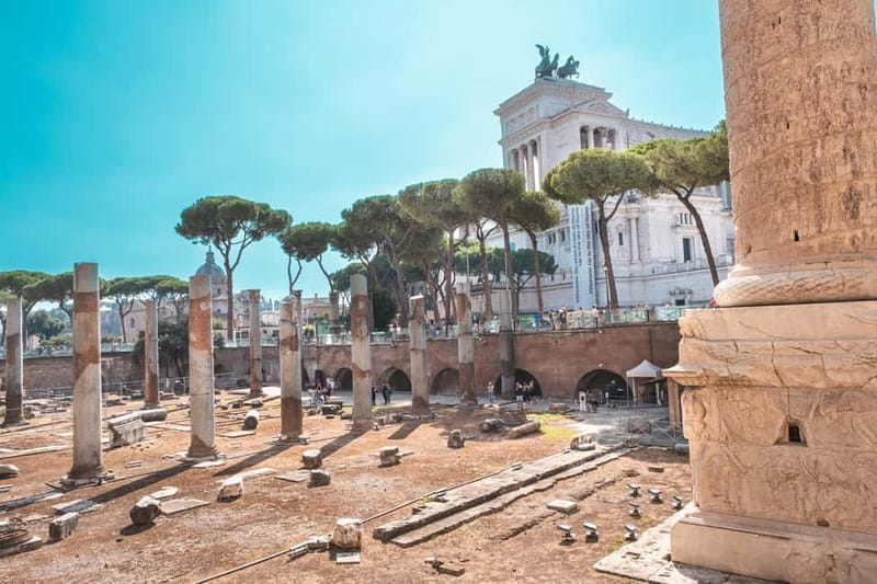 Colosseum, Roman Forum & Palatine Hill Entry and Audioguide - Palatine Hill for Views, Myths, and Stairs