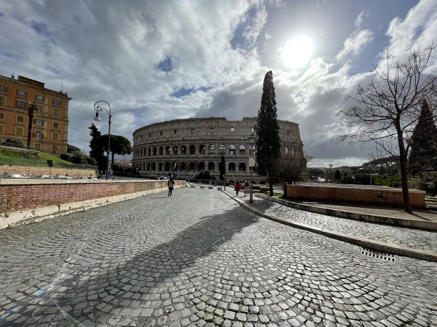 Colosseum: Semi Private Tour with VIP Arena Access - The 1.5-Hour Flow: Panoramas, Then Ground Floor and Tiers