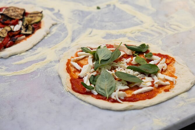 Cooking Class in the Heart of Rome: Pizza and Tiramisu Making - Tiramù the traditional way, and why the timing is easier than you think