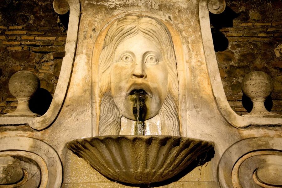 Dark Heart of Rome - Facts, Legend & Mystery Walking Tour - From the Start to Campo de’ Fiori: Where the Night Stories Begin