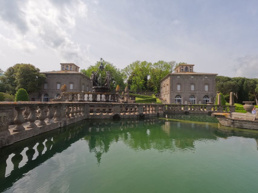 Day trip Frm Rome: Civita di Bagnoregio & Villa Lante Garden - Guide Simone and the practical, human way the day is explained
