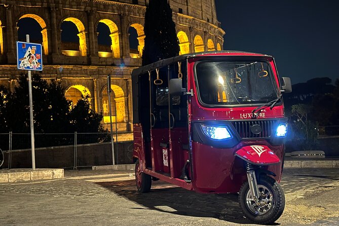 E-Tuk Tour: Rome by Night - The Colosseum lit up, with a better chance for crowd-free photos
