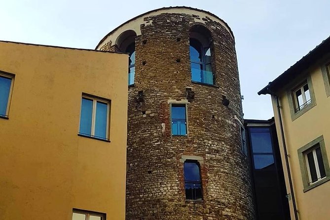 Florence and Pisa from Rome: Enjoy a Full Day Small Group Tour - Battistero di San Giovanni: the echo demo you should time your moment for