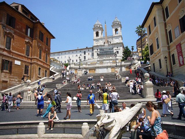 Fountains and Squares of Rome 2-Hour Walking Tour - Starting in Piazza Barberini, and why this route works