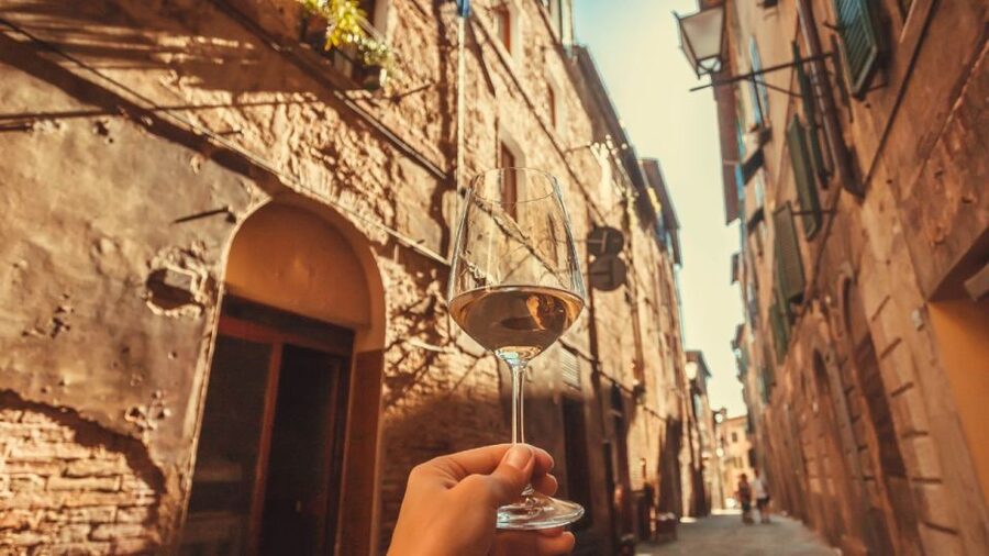 Frascati Wine Road from Rome: Tasting & Lunch - Lunch in a traditional trattoria (and why it’s part of the point)