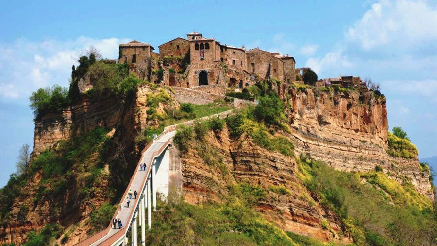From Civitavecchia: the Dying City and Monster Park Tour - The day’s flow: how transfers shape your experience