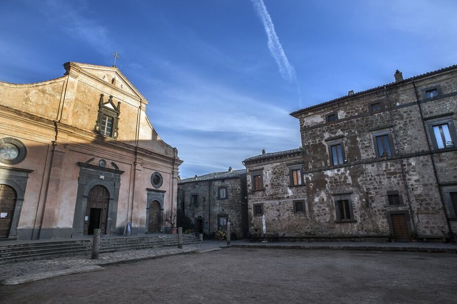 From Civitavecchia: the Dying City and Monster Park Tour - What to pack and what restrictions to follow