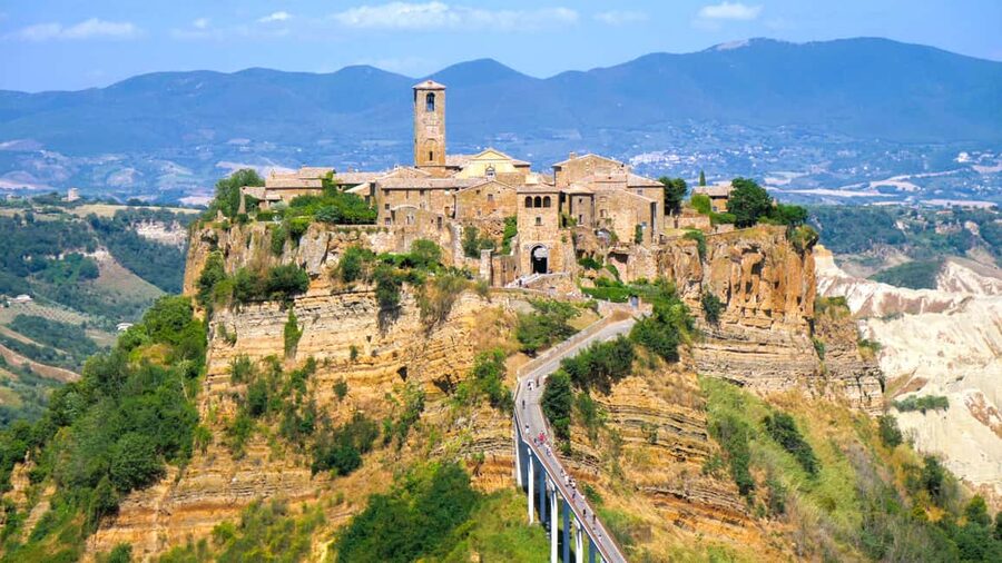 From Rome: Bagnoregio & Orvieto Day Trip with Wines & Lunch - From Piazza del Popolo to three regions in 12 hours