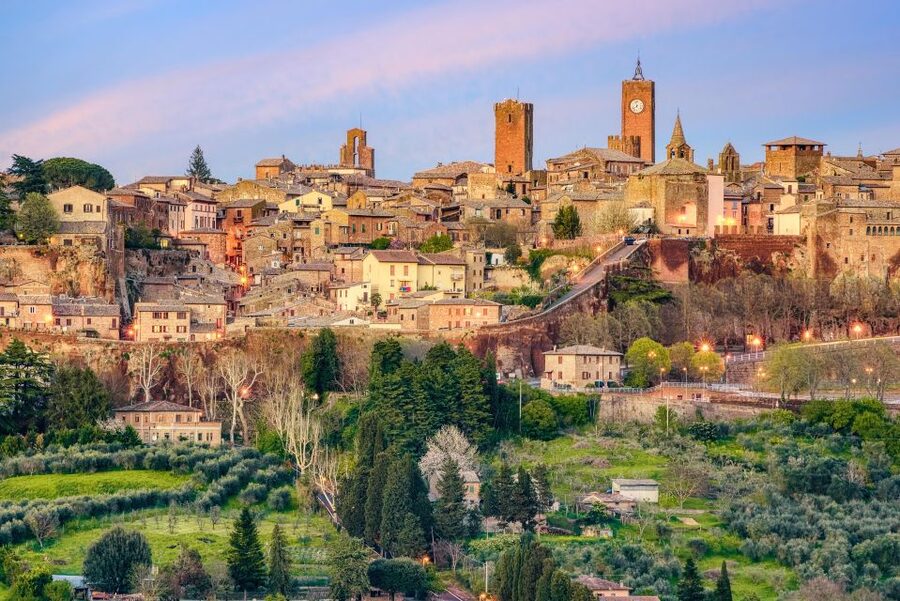 From Rome: Bagnoregio & Orvieto Day Trip with Wines & Lunch - Who should book this trip, and who should skip it