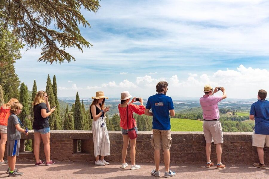 From Rome: Bagnoregio & Orvieto Day Trip with Wines & Lunch - Civita di Bagnoregio: the bridge, the walk, and the wow factor