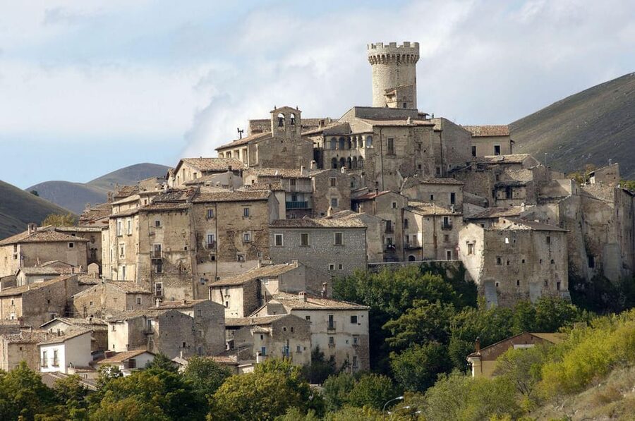 From Rome: Day trip to Abruzzo, Hidden Gem of Italy - Ristoro Mucciante BBQ lunch: where the day really slows down