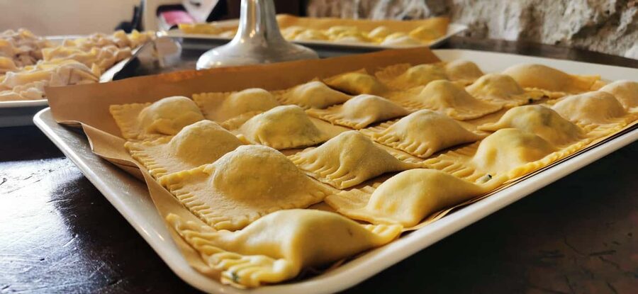 From Rome: Pasta Masterclass & Wine Tour in the Vineyard - Getting to Frascati from Rome Termini without wasting your afternoon
