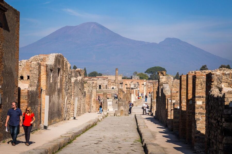 From Rome: Pompeii, Amalfi Coast, and Sorrento Day Trip - Pompeii to Amalfi Coast: timing, lunch options, and managing expectations