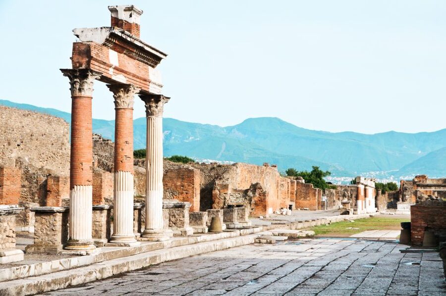 From Rome: Pompeii & Amalfi Coast Full-Day Trip - Amalfi town time: history with your feet on the ground