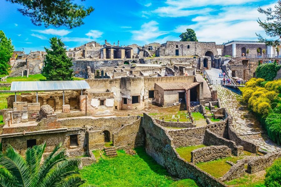 From Rome: Pompeii & Amalfi Coast Full-Day Trip - Who should book this, and who should skip it