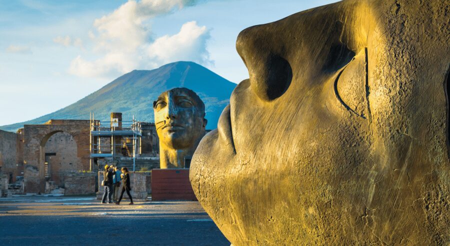 From Rome: Pompeii and Herculaneum Tour w/ High-speed Train - Pizza lunch between the two sites, with a historic setting