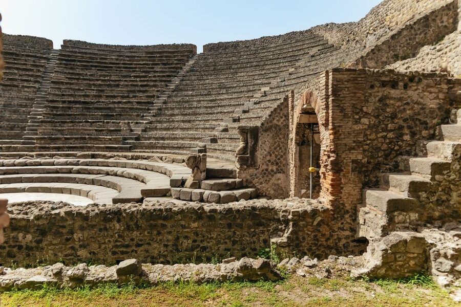 From Rome: Pompeii Day Trip with Optional Vesuvius and Lunch - Should you book this Pompeii and Vesuvius day trip?
