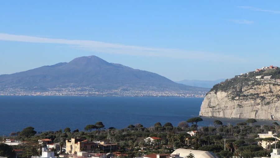From Rome: Pompeii, Positano and Amalfi Coast Day Trip - What you’ll see at Pompeii, and what to notice