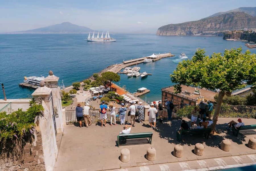 From Rome: Pompeii with Expert Guide & Amalfi Coast Day Trip - Pompeii With an Archaeologist Guide: More Than a Ruins Photo Stop