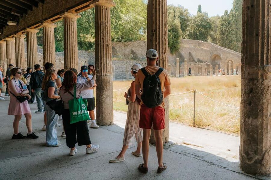 From Rome: Pompeii with Expert Guide & Amalfi Coast Day Trip - Who This Tour Fits Best, and Who Might Feel Crunched