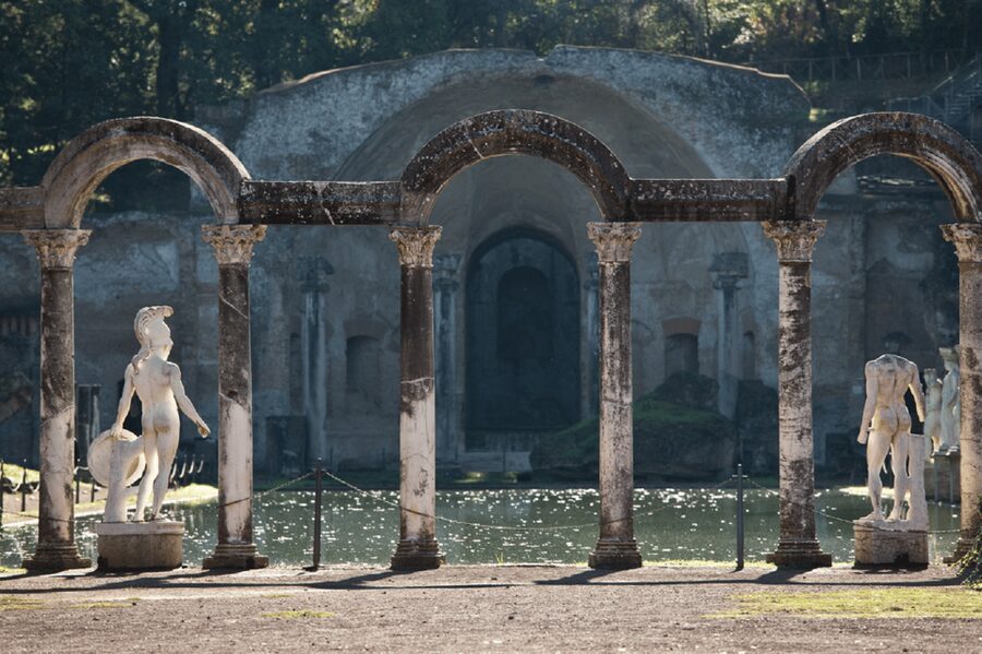 From Rome: Villa d'Este and Hadrian's Villa Tour with Lunch - Lunch in Tivoli: Wine, Water, and Italian Coffee Included