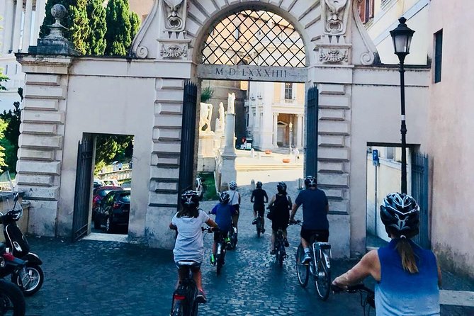 Gems of Rome: Small Group E-Bike Tour with Street Food stops - Why This E-Bike Street Food Loop Makes Rome Feel Manageable