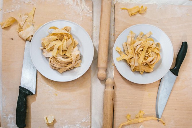 Learn to Make Pasta & Tiramisu with Wine and Limoncello Included - Chefs, Language, and Group Size: Why It Feels Easy