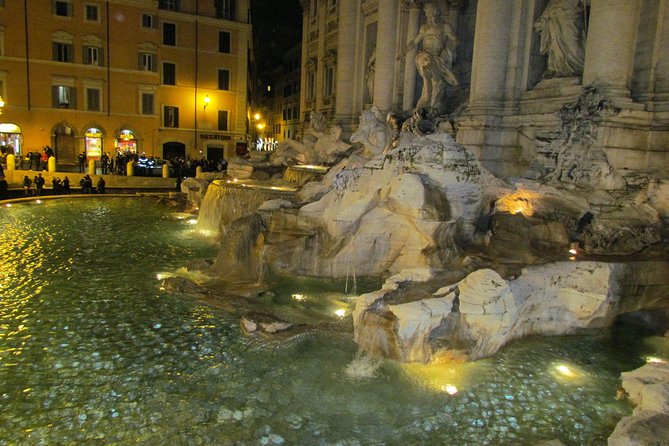 Night Tour of Rome with Local Pizza Dinner and Gelato Experience - Trevi Fountain and St. Peter’s Basilica: two kinds of awe