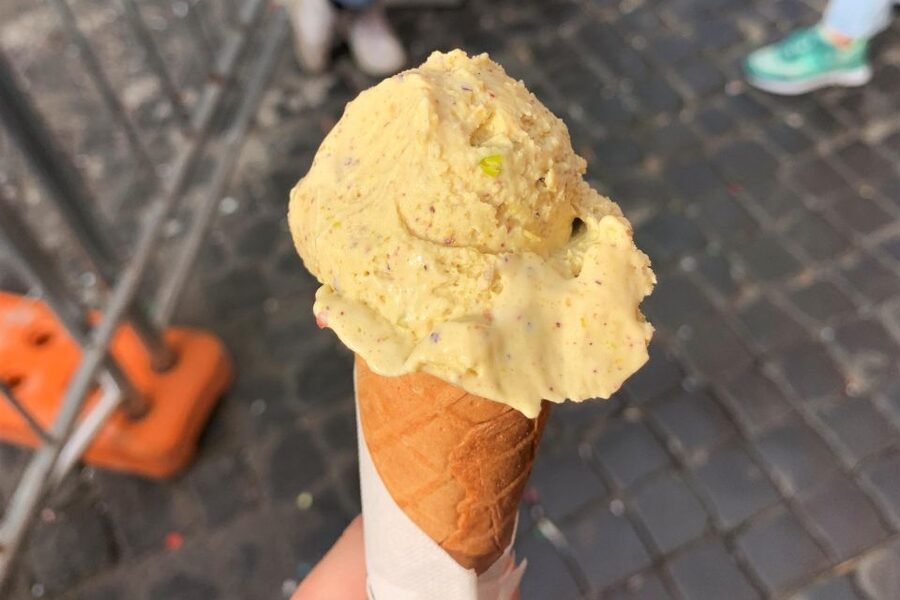No Diet Club - Unique local Food Tour in Rome! (Trastevere) - Your guide matters, and the small group makes it work