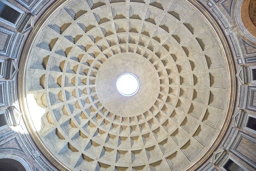 Pantheon and Jewish Ghetto Tour - Raphael’s tomb and royal burials under a building built for the gods