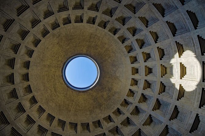 Pantheon Guided Tour with Priority Entrance Tickets - Chapels, Statues, and Tombs: What Your Guide Points Out