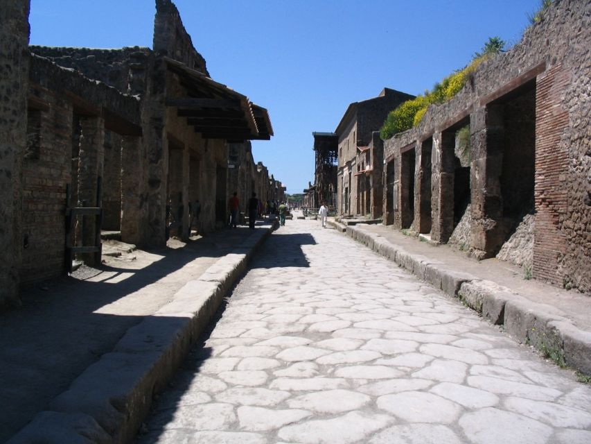 Pompeii and Amalfi Coast Full-Day Tour from Rome - A One-Day Route That Actually Combines Two Different Kinds of Italy