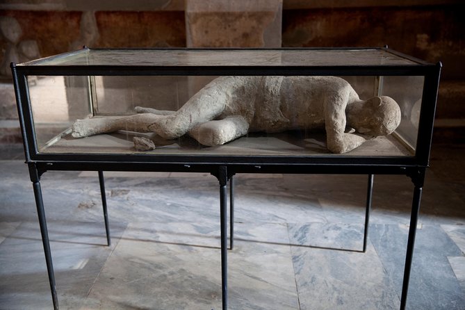 Pompeii Tour & Amalfi Coast Day Trip from Rome - Positano in free time, and why winter can change the whole mood