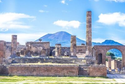 Private Pompeii, Positano & Amalfi coast Tour from Rome