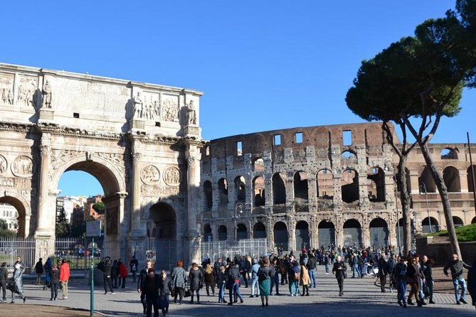 Private Rome WOW Tour in 1 Day: Luxury Car, Guide, Tkts & Lunch! - Roman Forum on the clock: why the outside view still helps